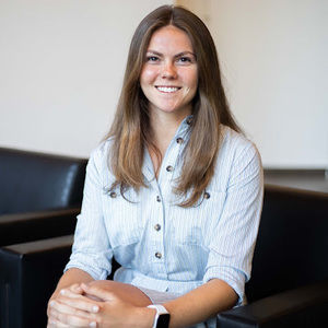 Meet your Posher, Kayla